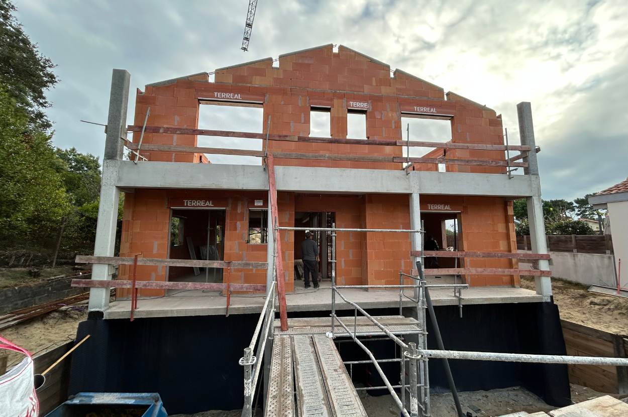 Carrotage béton Landes, Carrotage béton Pays Basque, Gros oeuvre Landes, Gros oeuvre Pays Basque, Maçonnerie générale Landes, Maçonnerie générale Pays Basque, Maçonnerie Landes, Maçonnerie Pays Basque, Renfort plat carbone Landes, Renfort plat carbone Pays Basque, Rénovation batiment Landes, Rénovation batiment Pays Basque, Sciage béton Landes, Sciage béton Pays Basque